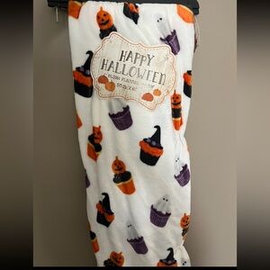 Halloween Plush Blanket with Pumpkin and Ghost Cupcake Design NWT